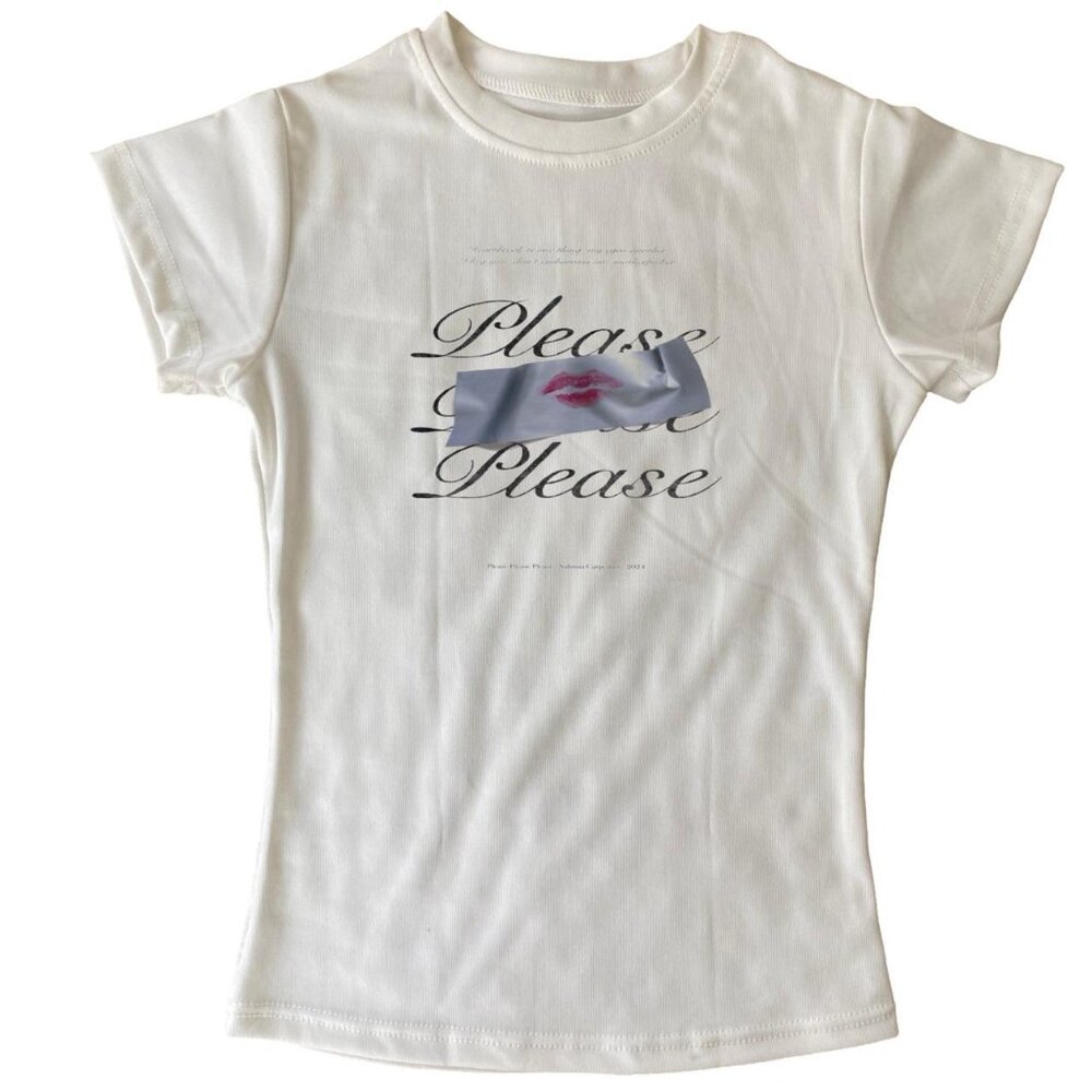 💓super cute Sabrina carpenter baby tee💓